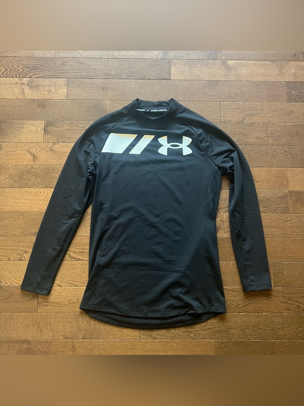 Under Armour Black Long-Sleeve Training Top - Picture 2 of 9